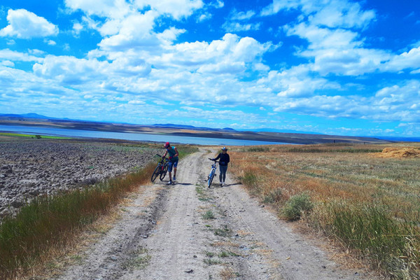 Խմբային հեծանվային արշավ. Հեծանվում ենք դեպի Ախուրիկի Տաք ջուր