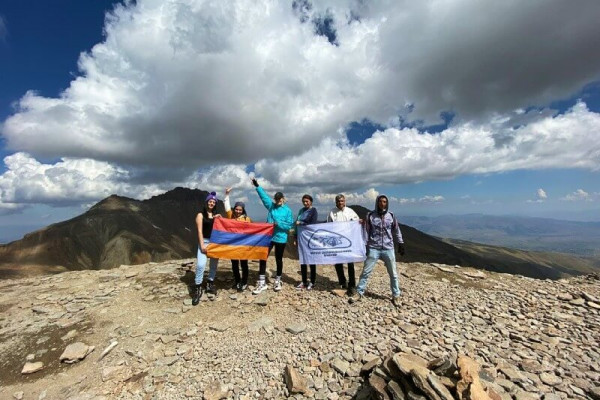 Խմբային ժայռամագլցում Ախուրյանի կիրճում