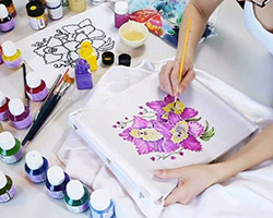 Բատիկայի և դեկուպաժի վարպետաց դասեր ՏՈՒԿ-ում