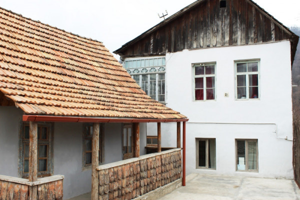 Հյուրատուն 121