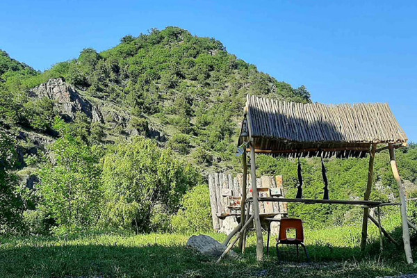 Տաղավարների վարձակալություն «Քարի լիճ» արկածային այգում