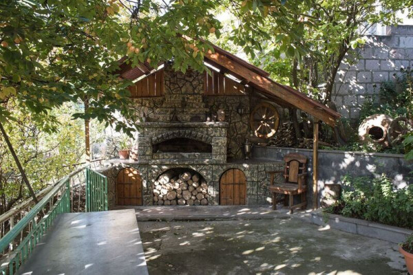 «Անահիտ» հյուրատուն