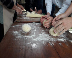 Գաթայի պատրաստման վարպետաց դաս «Տուն Արմենի» հյուրատանը